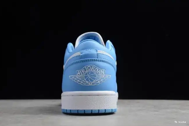 Rep TBK UNC Low Air (W) 1 AO9944-441 Jordan 0607
